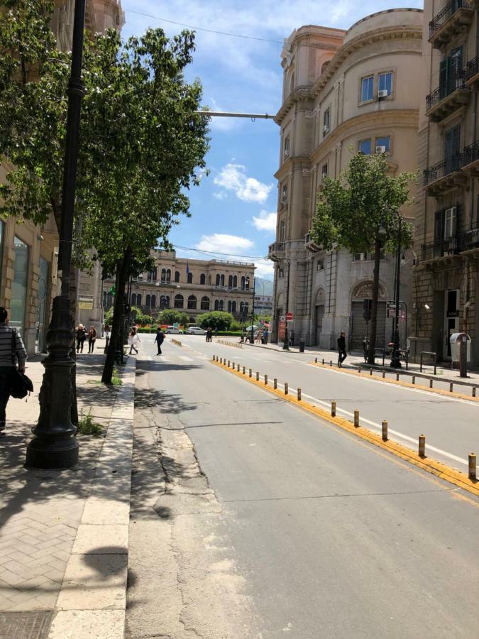 Liberty Palace Palermo Bagian luar foto